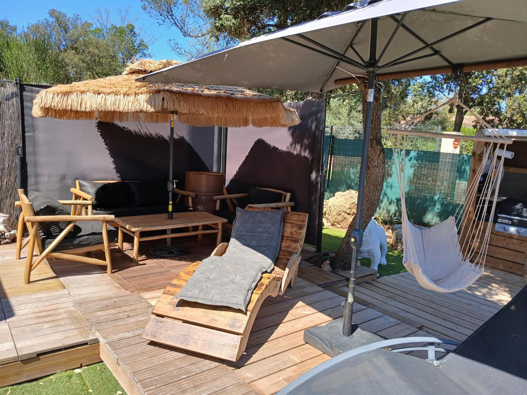 Villa 4 Chambres Avec Jacuzzi Saint-Maximin エクステリア 写真