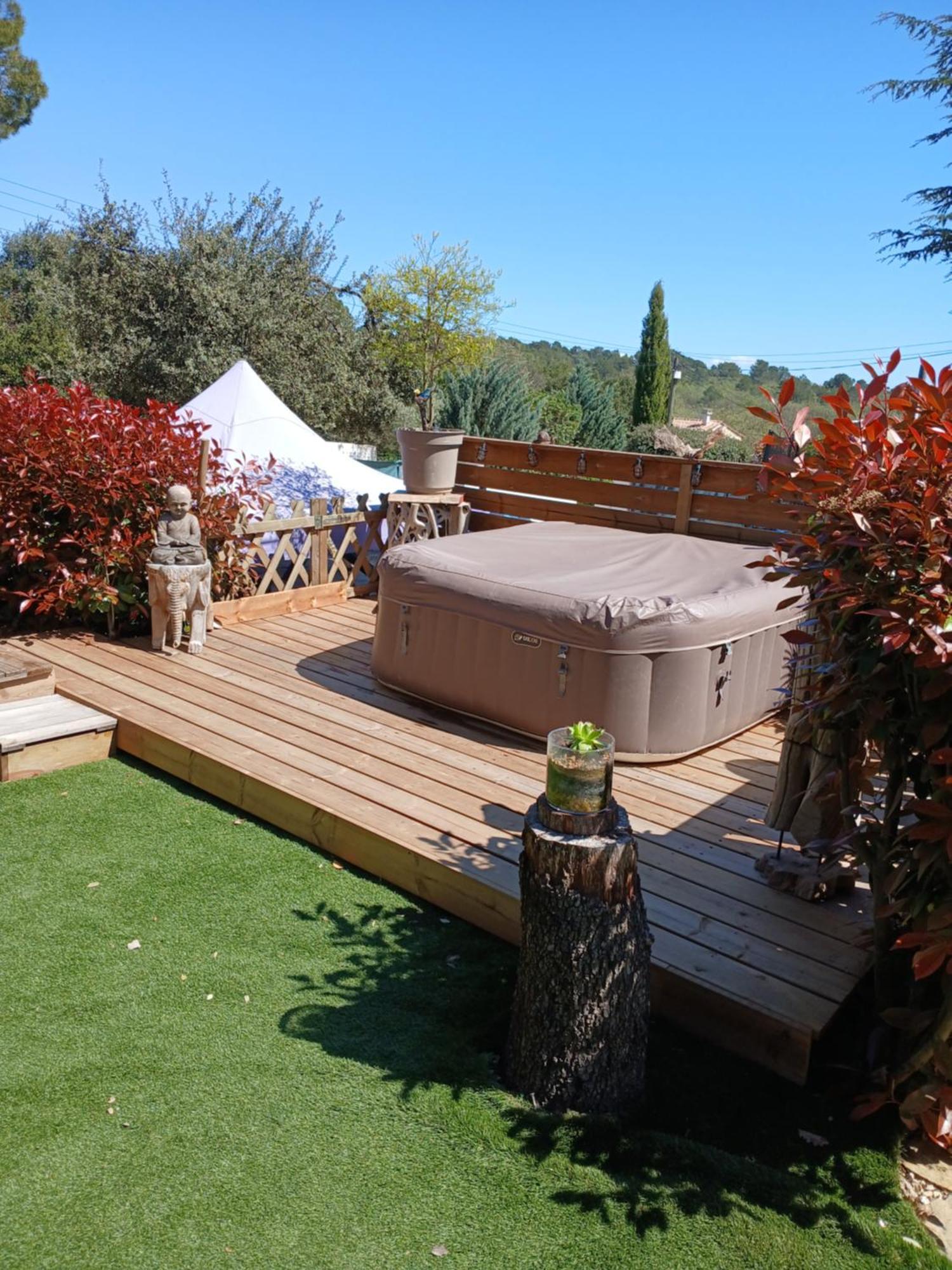 Villa 4 Chambres Avec Jacuzzi Saint-Maximin エクステリア 写真